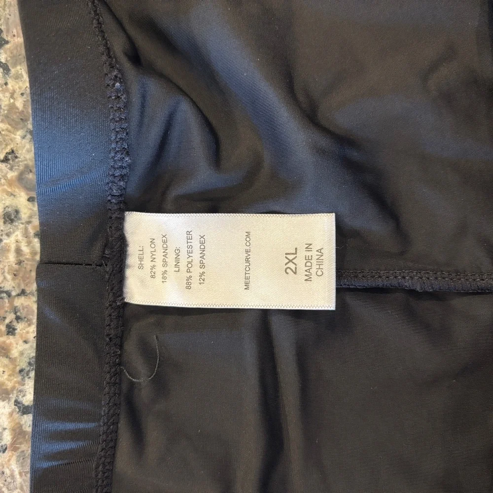 Women’s black swim shorts - Picture 2 of 2